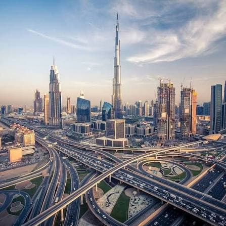 حكومة دبي تنفي خبراً عن انفجارات في المدينة