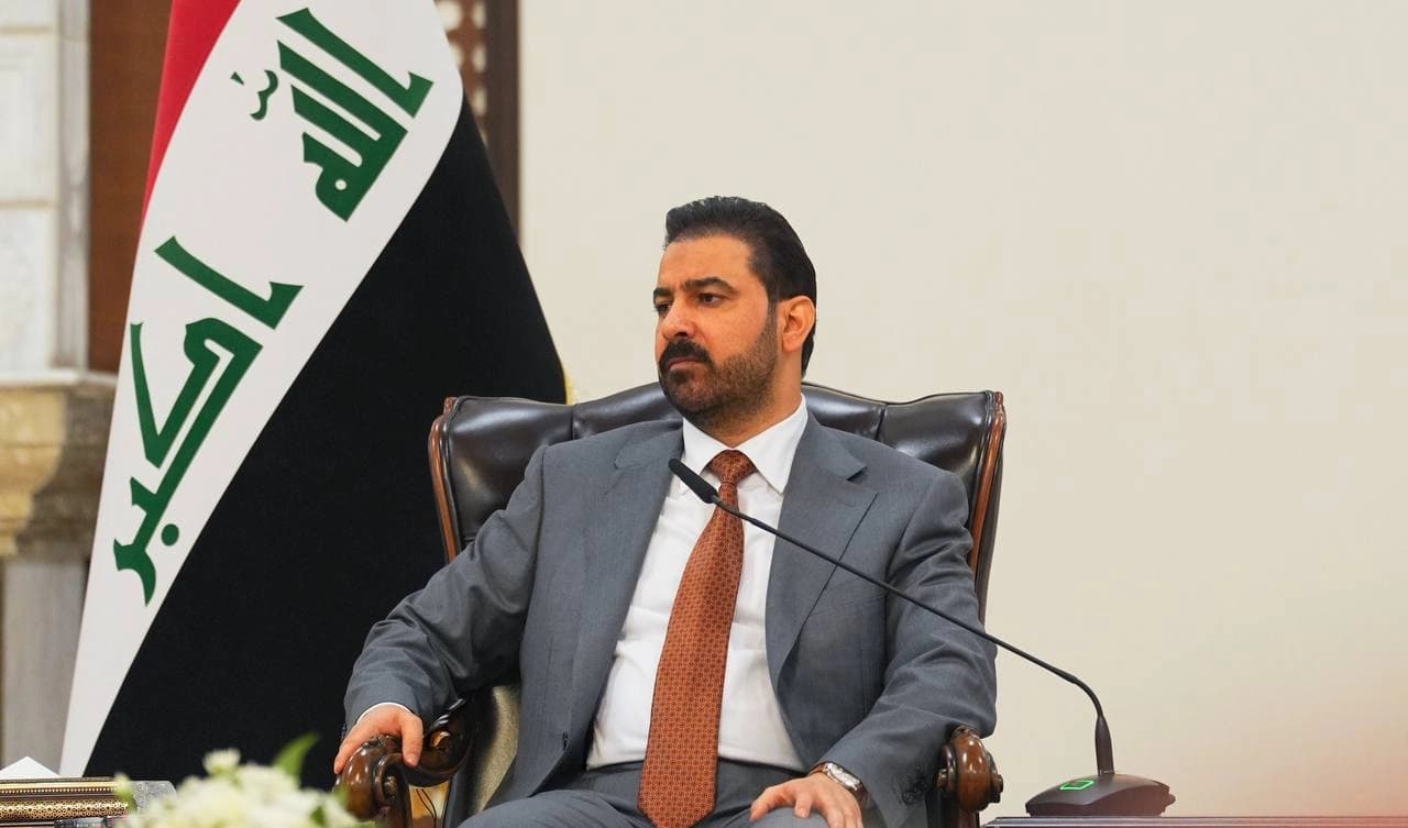 الزيدي: الرواتب مؤمنة  واتفاق سياسي على حصر السلاح بيد الدولة