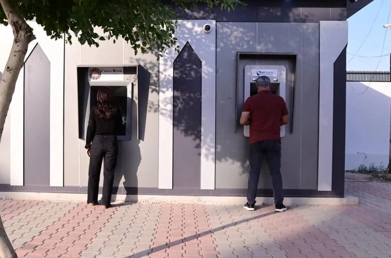 إقليم كوردستان.. 87 ألف موظف متعاقد ينتظرون تثبيتهم على الملاك الدائم