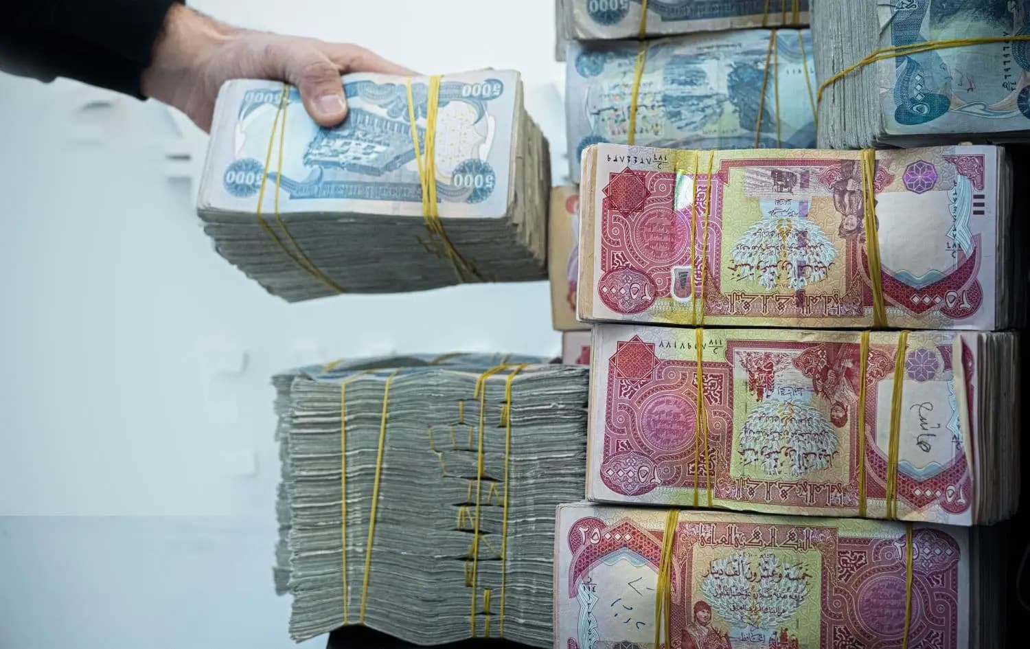 عجز مالي في العراق يتجاوز 29 تريليون دينار خلال 7 أشهر