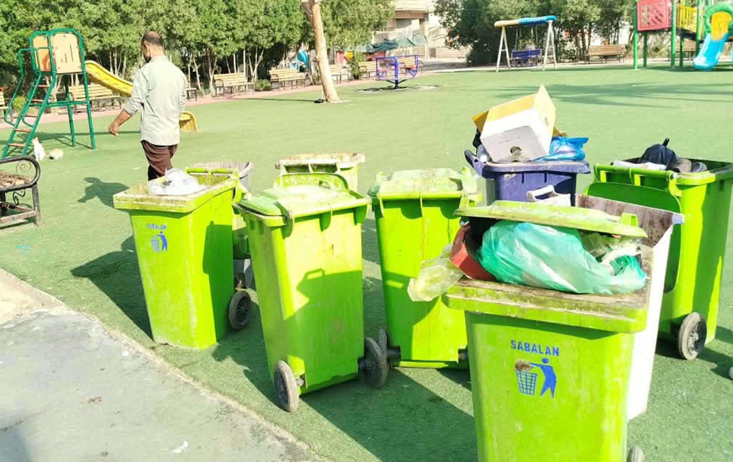 الاعمال اليومية لموظفي شعبة الحدائق والمتنزهات- ‏إعلام مديرية بلدية الديوانية‏