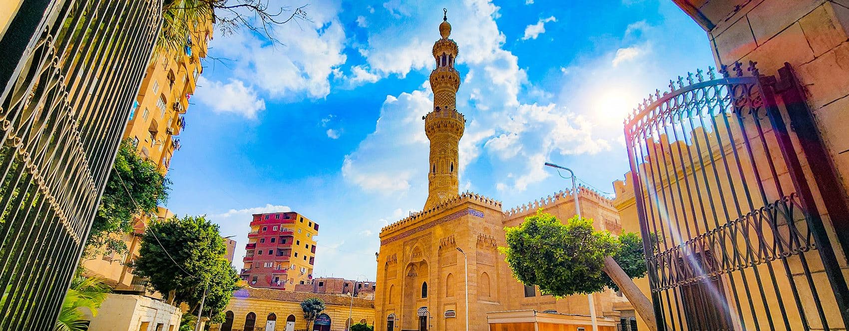 صور.. ضريح الإمام الشافعي تحفة معمارية وروحانية في القاهرة