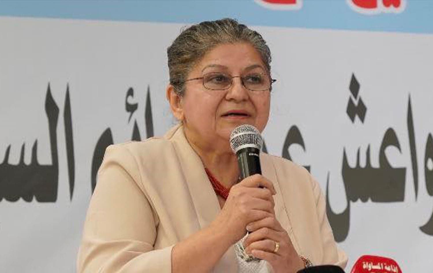 اغتيال الناشطة النسوية ينار محمد في بغداد بإطلاق نار أمام منزلها