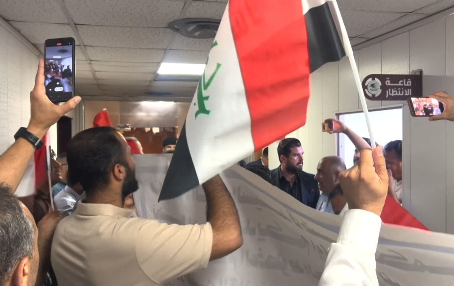 مطالبين بـ "تحقيق عاجل".. موظفو الخطوط الجوية العراقية يصعدون احتجاجاتهم ضد الإدارة