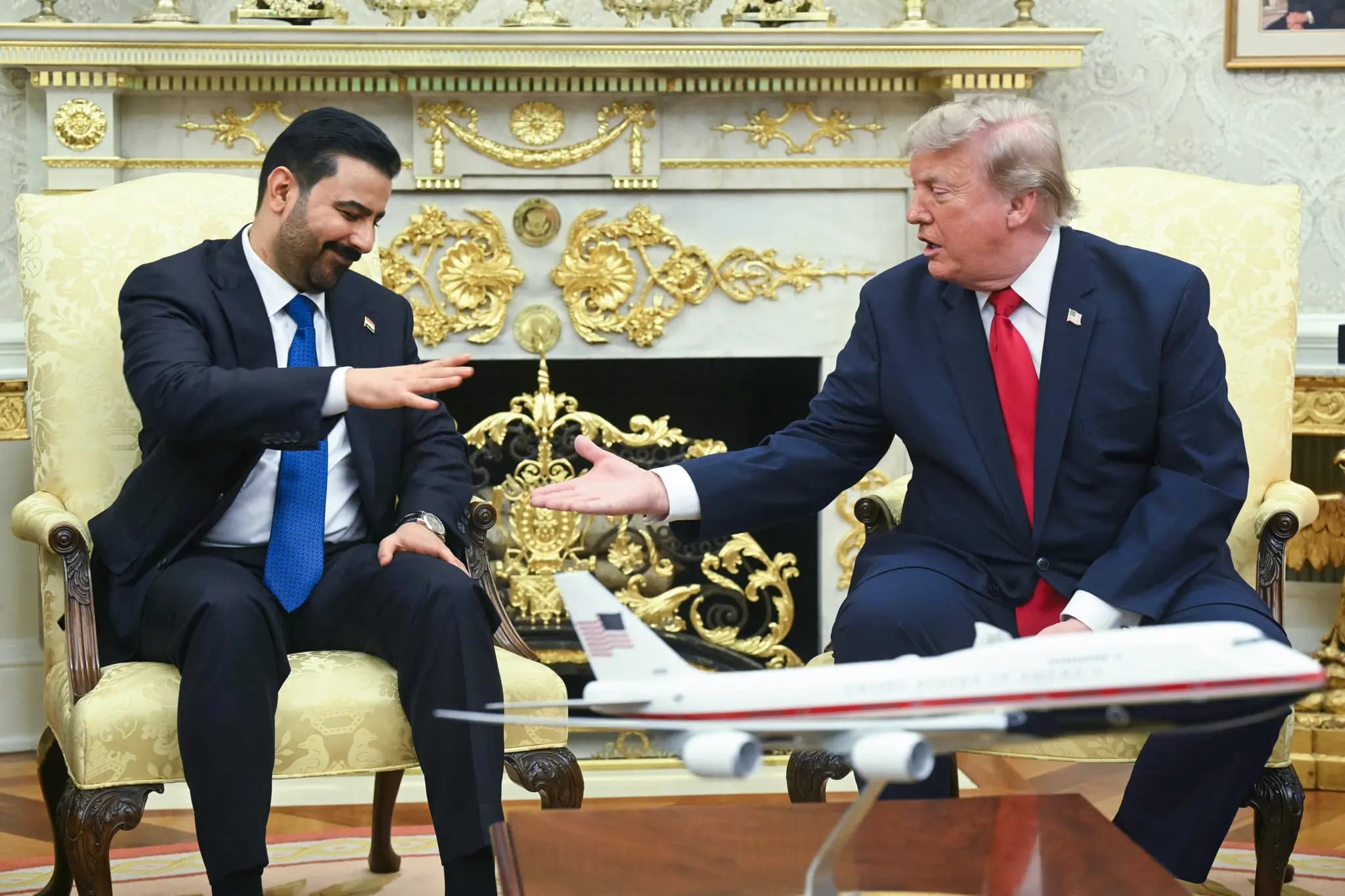 ماذا يحدث في واشنطن؟