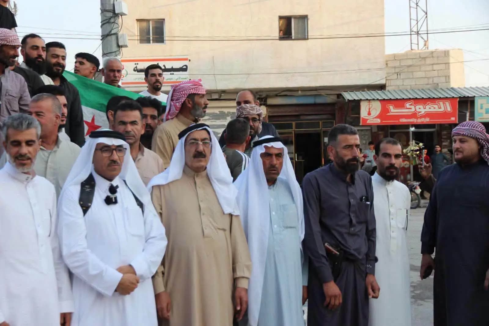 ظهور جديد للمسلح السوري الذي قطع "ضفيرة" مقاتلة كوردية في كرى سبي
