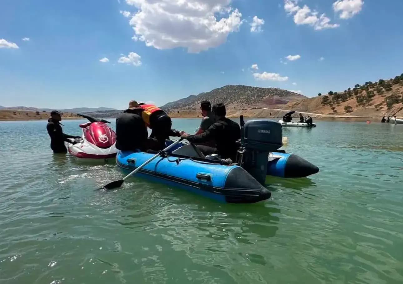 البحث عن غريق في قضاء خبات بمحافظة أربيل- صورة أرشيفية