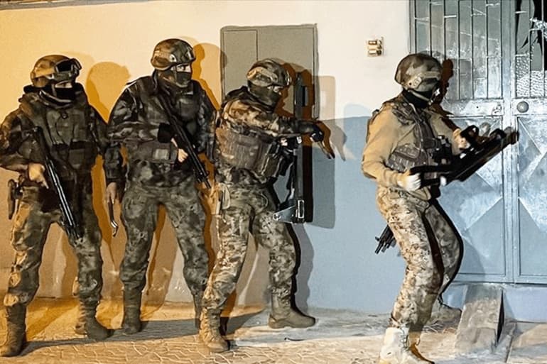 تركيا توقف 9 مشتبه بهم بتمويل تنظيم داعش في إسطنبول