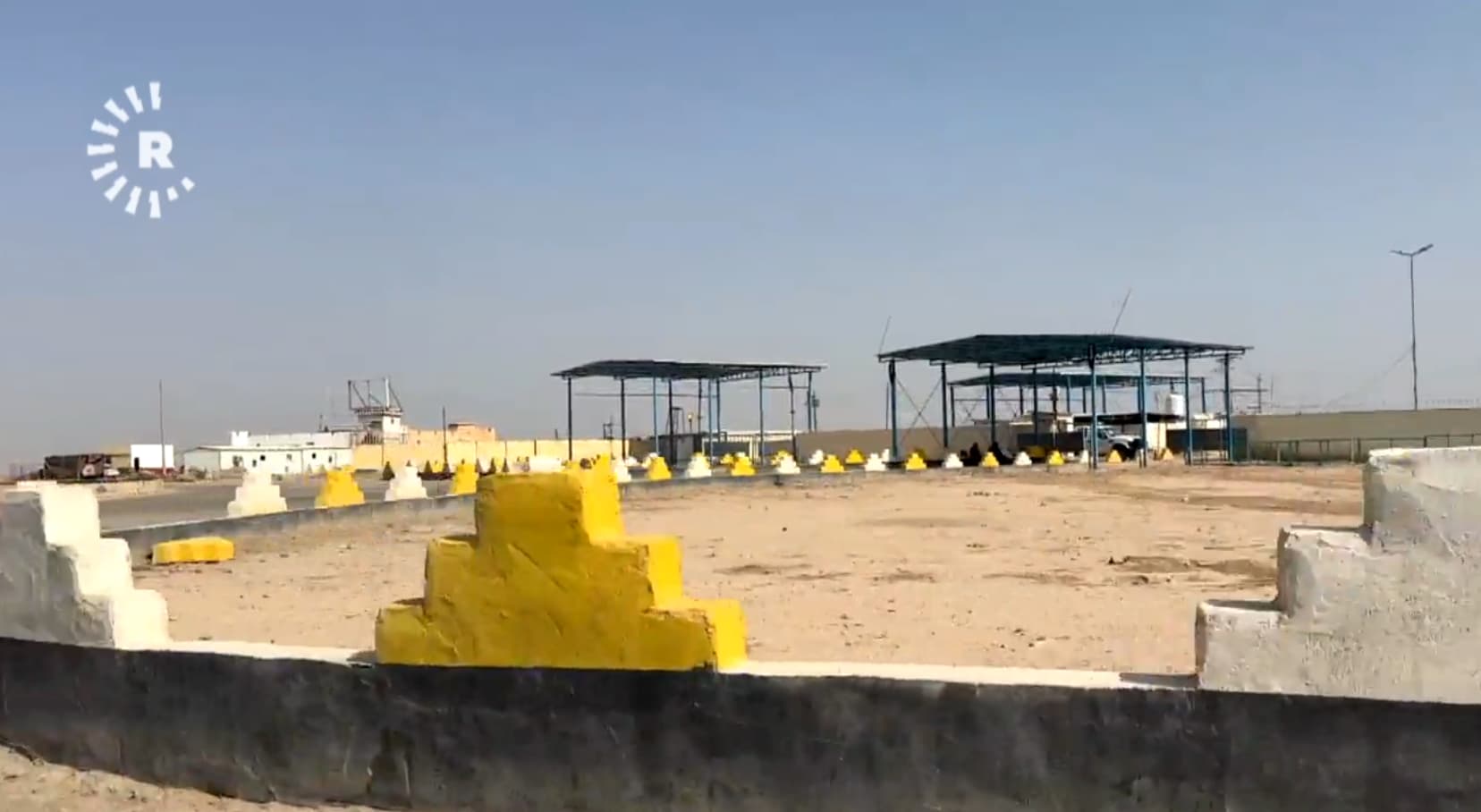 منفذ الشيب المغلق.. آلاف العراقيين يفقدون مصدر رزقهم وميسان تهدد بالتصعيد