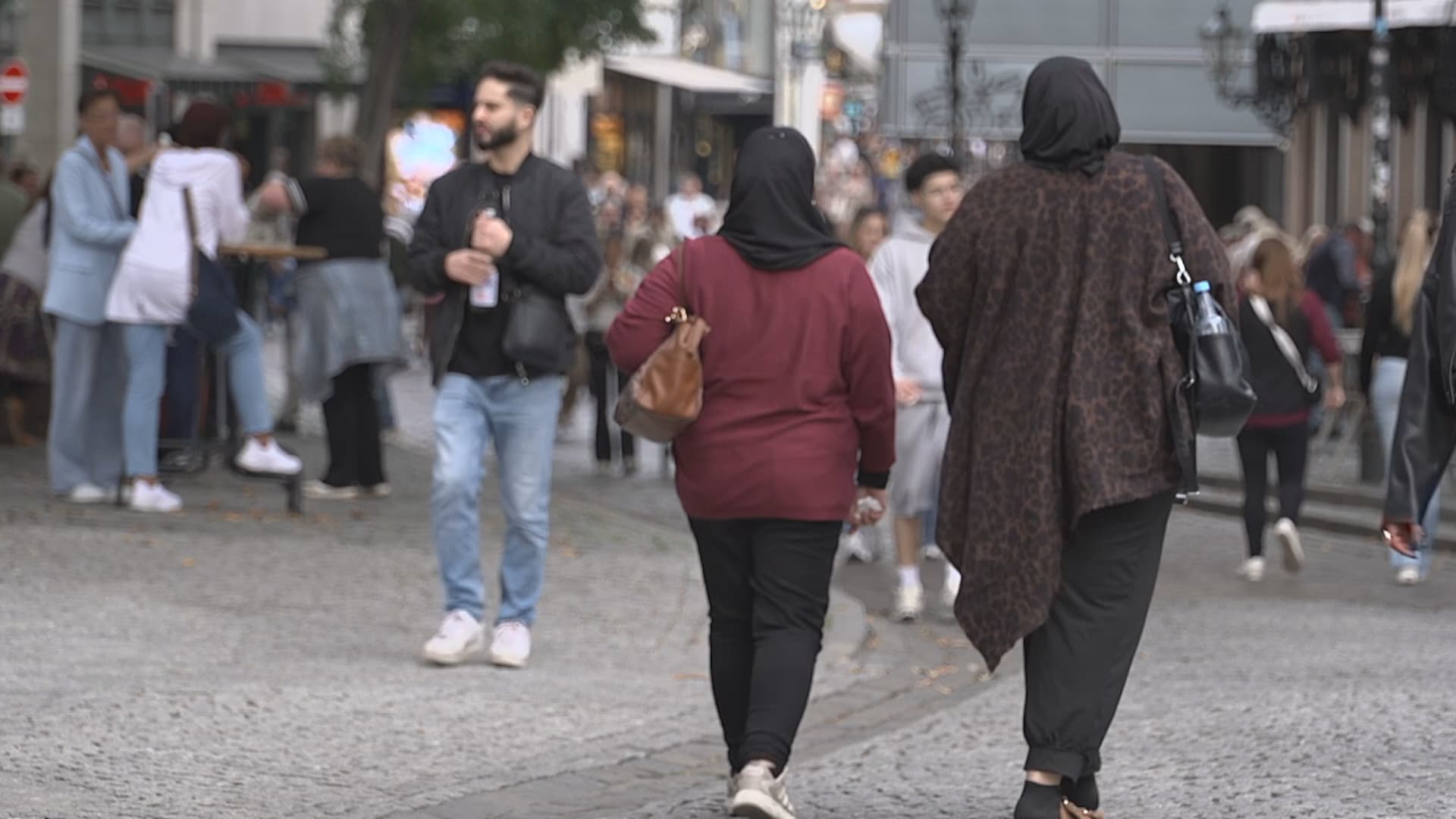 مخاوف واسعة بين المهاجرين في ألمانيا بعد صعود حزب البديل اليميني المتطرف
